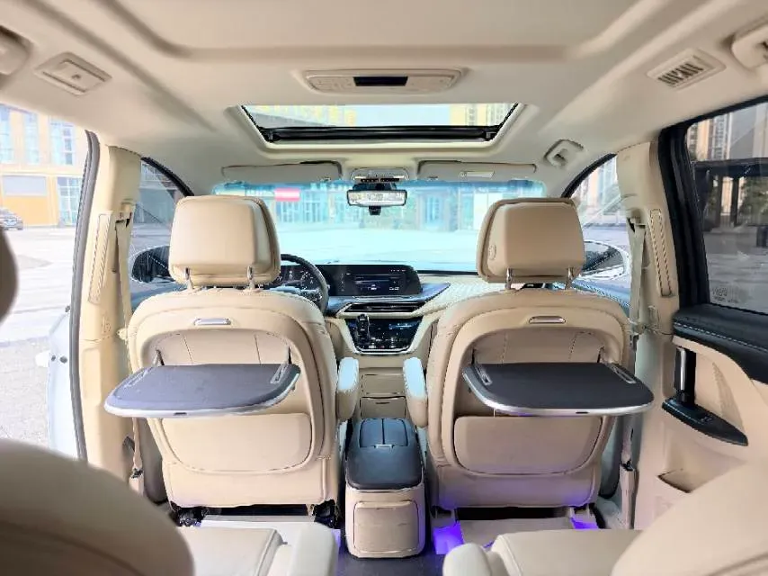 2022 Buick GL8 2.0T 237HP L4 9AT,autocango,china used car exporter,china ev exporter,chinese used car exporter,chinese used ev exporter