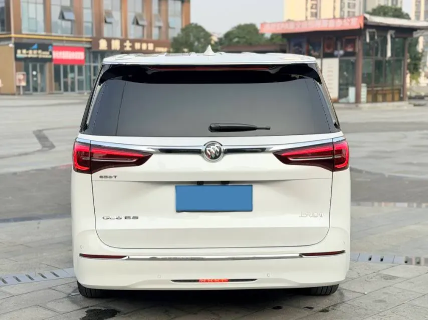 2022 Buick GL8 2.0T 237HP L4 9AT,autocango,china used car exporter,china ev exporter,chinese used car exporter,chinese used ev exporter