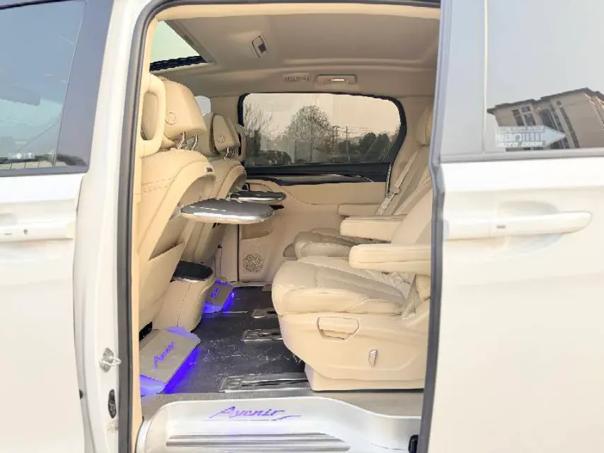 2022 Buick GL8 2.0T 237HP L4 9AT,autocango,china used car exporter,china ev exporter,chinese used car exporter,chinese used ev exporter