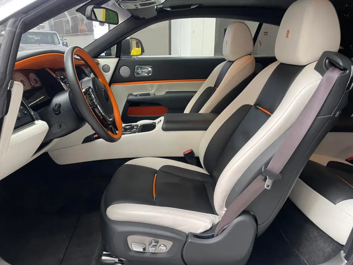 2017 Rolls-Royce Wraith 6.6T 632HP V12 8AT,autocango,china used car exporter,china ev exporter,chinese used car exporter,chinese used ev exporter