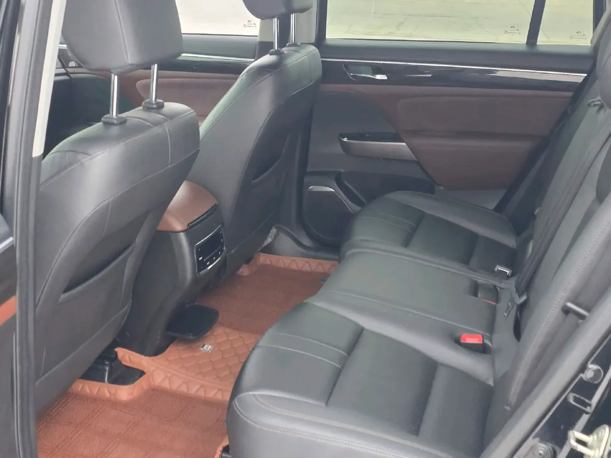 2017 GAC Trumpchi GS8 2.0T 201HP L4 6AT,autocango,china used car exporter,china ev exporter,chinese used car exporter,chinese used ev exporter