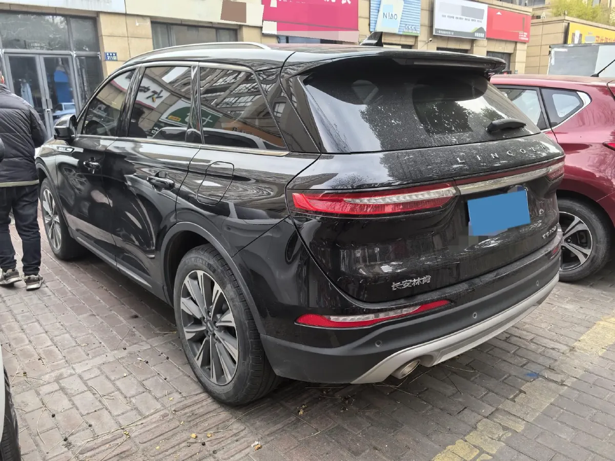 2022 Lincoln Corsair 2.0T 245HP L4 8AT,autocango,china used car exporter,china ev exporter,chinese used car exporter,chinese used ev exporter