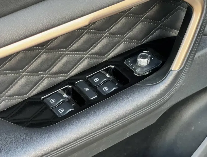 2020 Haval H6 1.5T 169HP L4 7DCT,autocango,china used car exporter,china ev exporter,chinese used car exporter,chinese used ev exporter