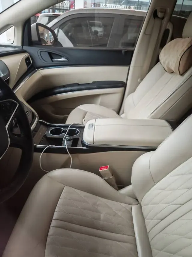2023 Buick GL8 2.0T 237HP L4 9AT,autocango,china used car exporter,china ev exporter,chinese used car exporter,chinese used ev exporter