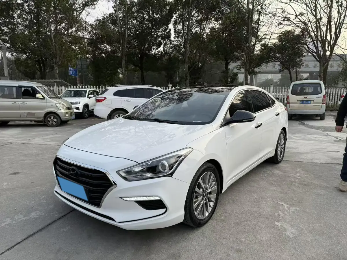 2017 Hyundai Mistra 1.8L 143HP L4 6AT