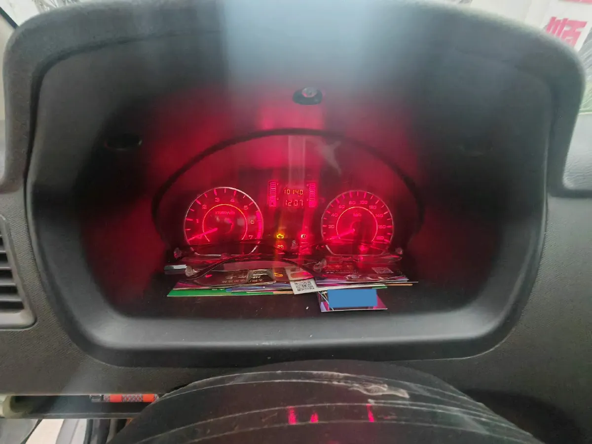 2022 WuLing RongGuang S 1.2L 76HP L4 5MT,autocango,china used car exporter,china ev exporter,chinese used car exporter,chinese used ev exporter