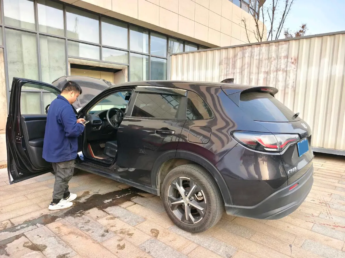 2022 Honda ZR-V 1.5T 182HP L4 CVT,autocango,china used car exporter,china ev exporter,chinese used car exporter,chinese used ev exporter
