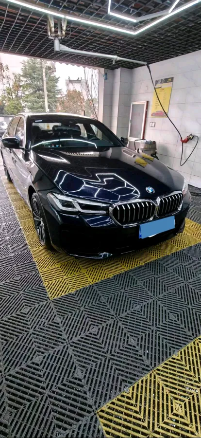 2023 BMW 5 Series 2.0T 245HP L4 8AT,autocango,china used car exporter,china ev exporter,chinese used car exporter,chinese used ev exporter