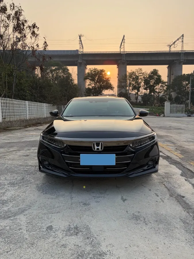 2022 Honda Accord 1.5T 194HP L4 CVT,autocango,china used car exporter,china ev exporter,chinese used car exporter,chinese used ev exporter