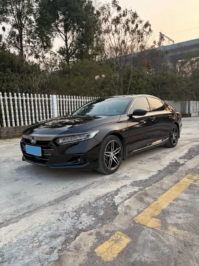 2022 Honda Accord 1.5T 194HP L4 CVT