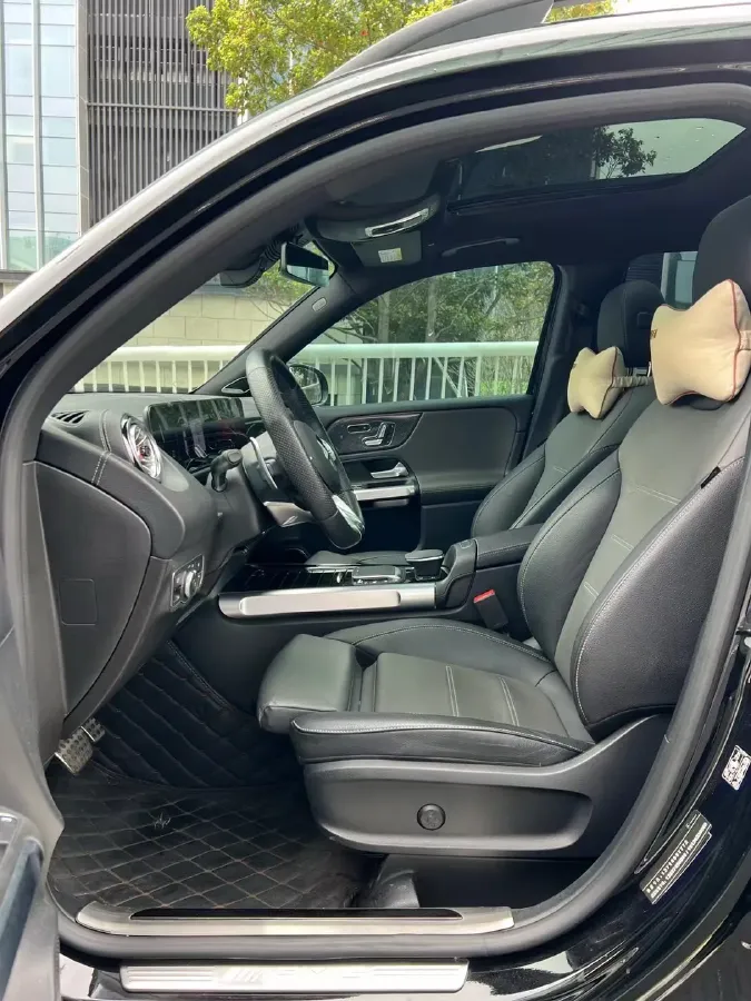 2021 Mercedes-Benz GLB AMG 2.0T 306HP L4 8DCT,autocango,china used car exporter,china ev exporter,chinese used car exporter,chinese used ev exporter