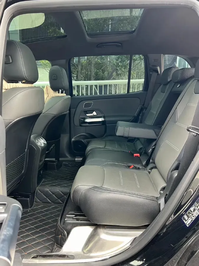 2021 Mercedes-Benz GLB AMG 2.0T 306HP L4 8DCT,autocango,china used car exporter,china ev exporter,chinese used car exporter,chinese used ev exporter