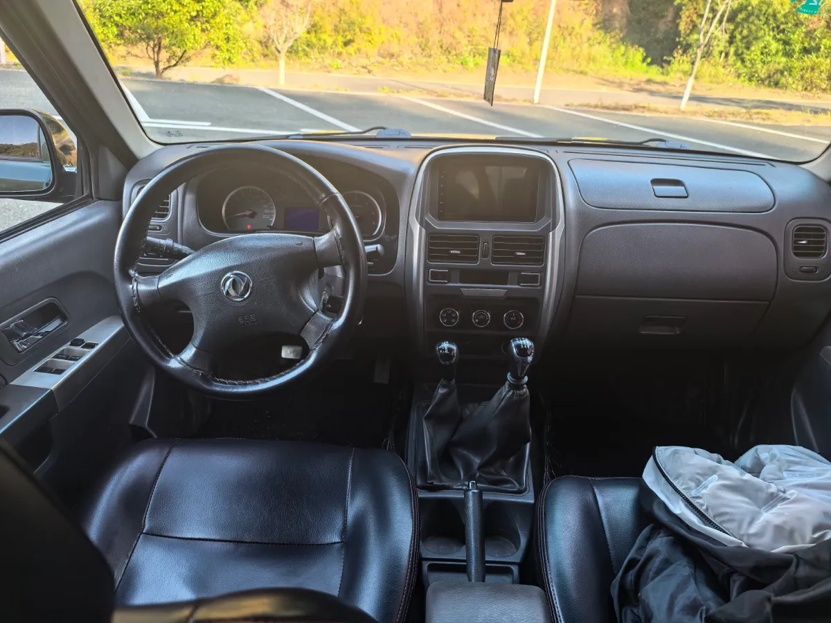 2017 Dongfeng RuiQi 2.5T 140HP L4 6MT,autocango,china used car exporter,china ev exporter,chinese used car exporter,chinese used ev exporter