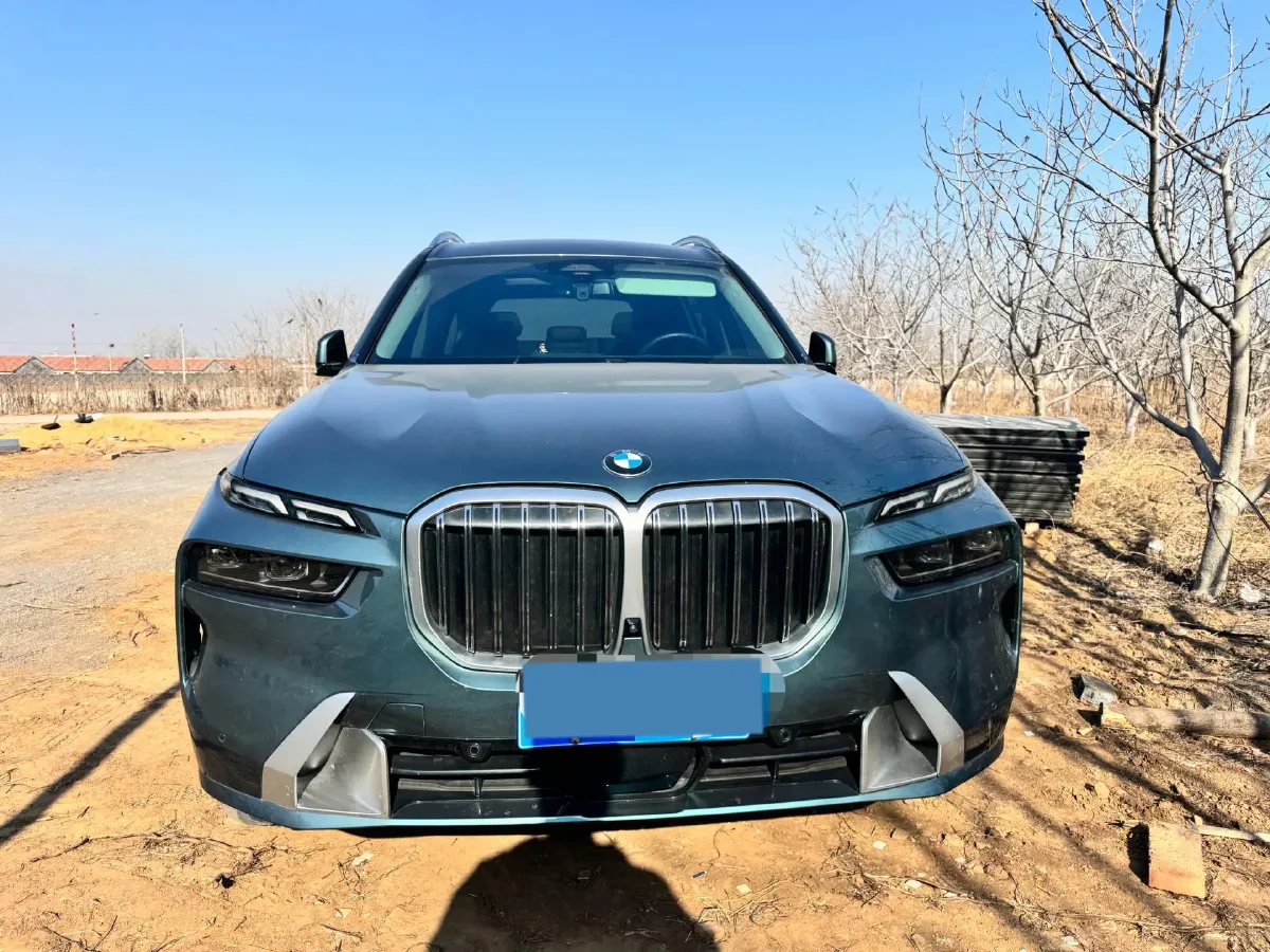 2023 BMW X7 3.0T 381HP L6 8AT,autocango,china used car exporter,china ev exporter,chinese used car exporter,chinese used ev exporter