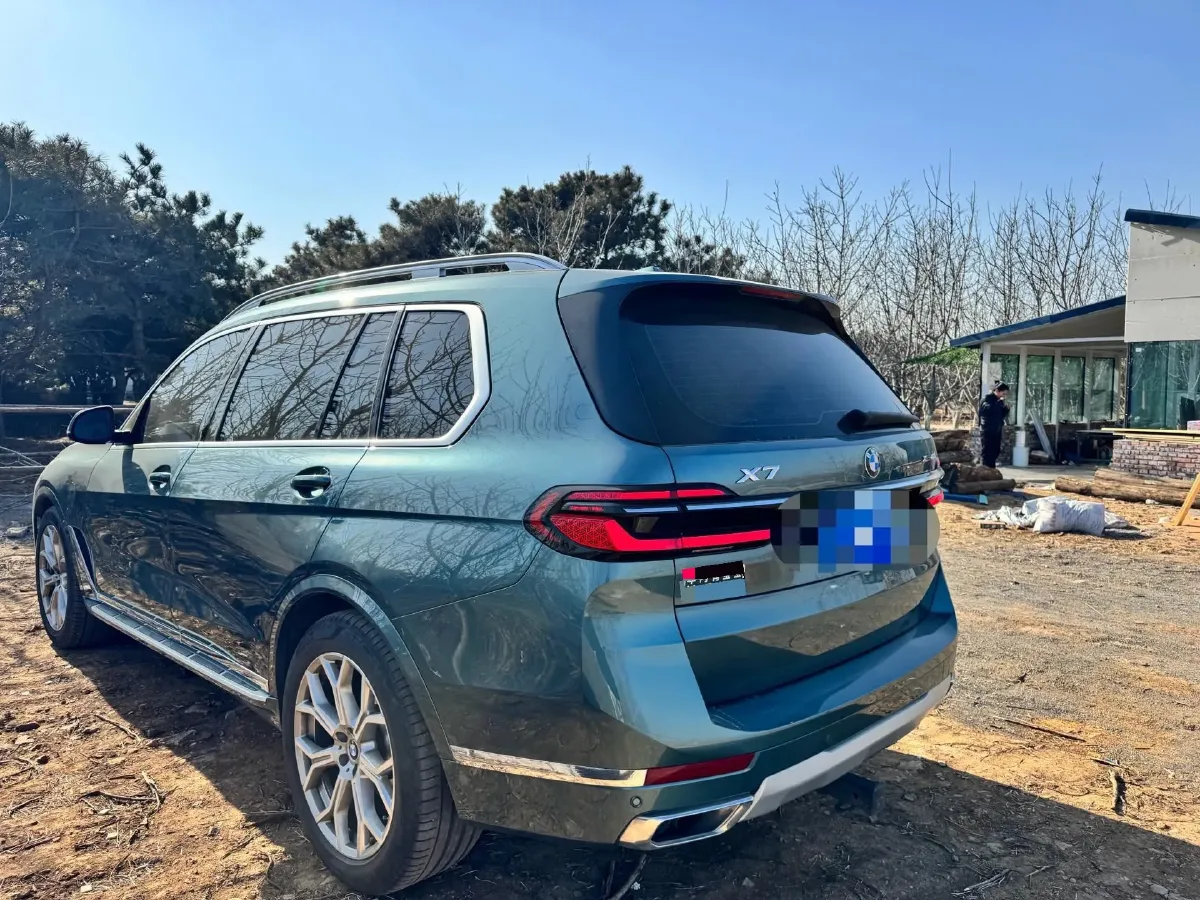 2023 BMW X7 3.0T 381HP L6 8AT,autocango,china used car exporter,china ev exporter,chinese used car exporter,chinese used ev exporter