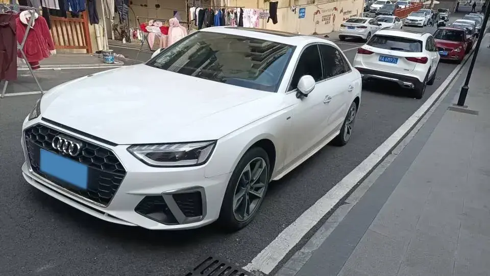 2020 Audi A4L 2.0T 190HP L4 7DCT
