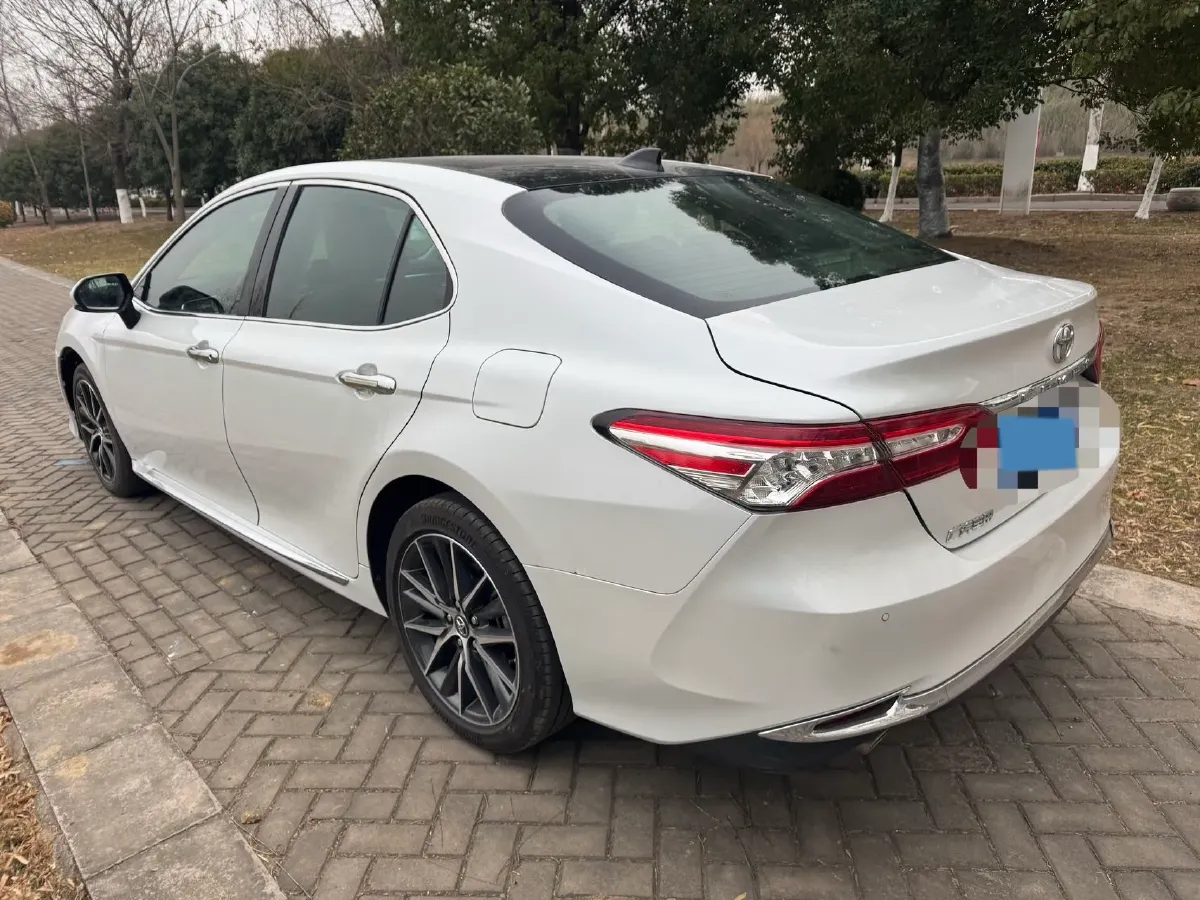 2023 Toyota Camry 2.5L 207HP L4 8AT,autocango,china used car exporter,china ev exporter,chinese used car exporter,chinese used ev exporter