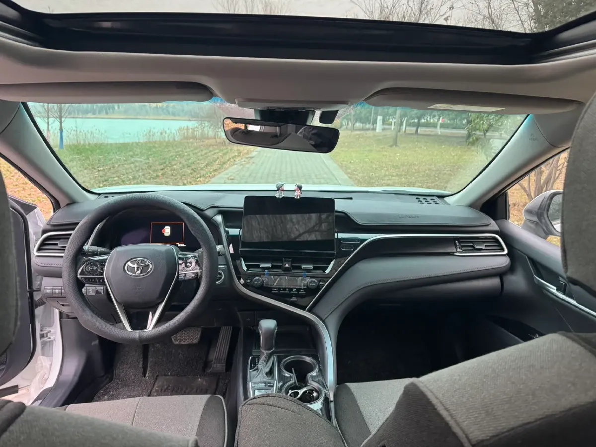 2023 Toyota Camry 2.5L 207HP L4 8AT,autocango,china used car exporter,china ev exporter,chinese used car exporter,chinese used ev exporter