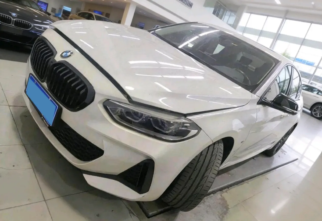 2021 BMW 1 Series 2.0T 192HP L4 7DCT,autocango,china used car exporter,china ev exporter,chinese used car exporter,chinese used ev exporter
