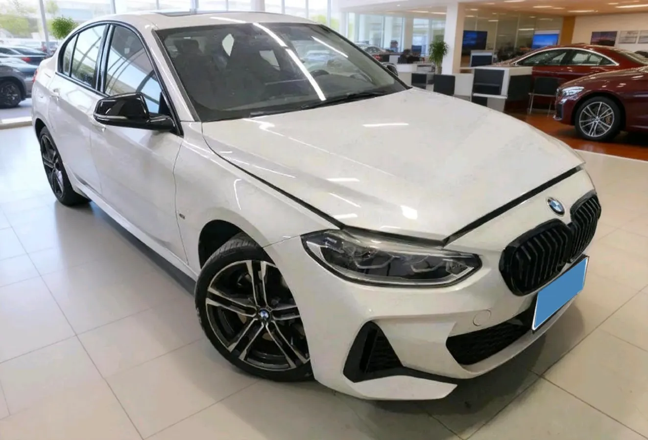 2021 BMW 1 Series 2.0T 192HP L4 7DCT,autocango,china used car exporter,china ev exporter,chinese used car exporter,chinese used ev exporter