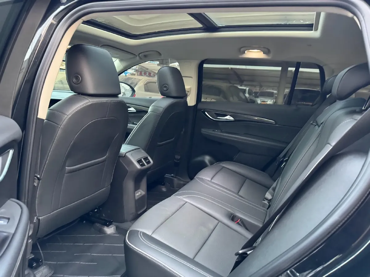 2023 Buick EnvisionPlus 2.0T 237HP L4 9AT,autocango,china used car exporter,china ev exporter,chinese used car exporter,chinese used ev exporter