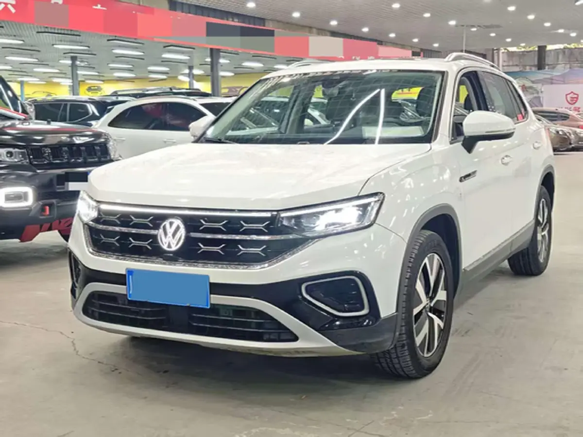 2023 Volkswagen Tayron 2.0T 186HP L4 7DCT