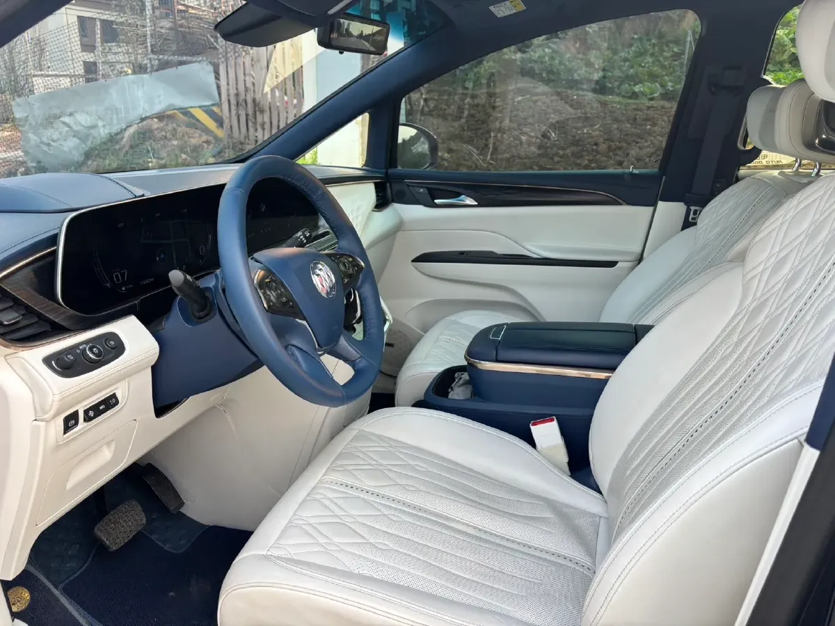 2020 Buick GL8 2.0T 237HP L4 9AT,autocango,china used car exporter,china ev exporter,chinese used car exporter,chinese used ev exporter