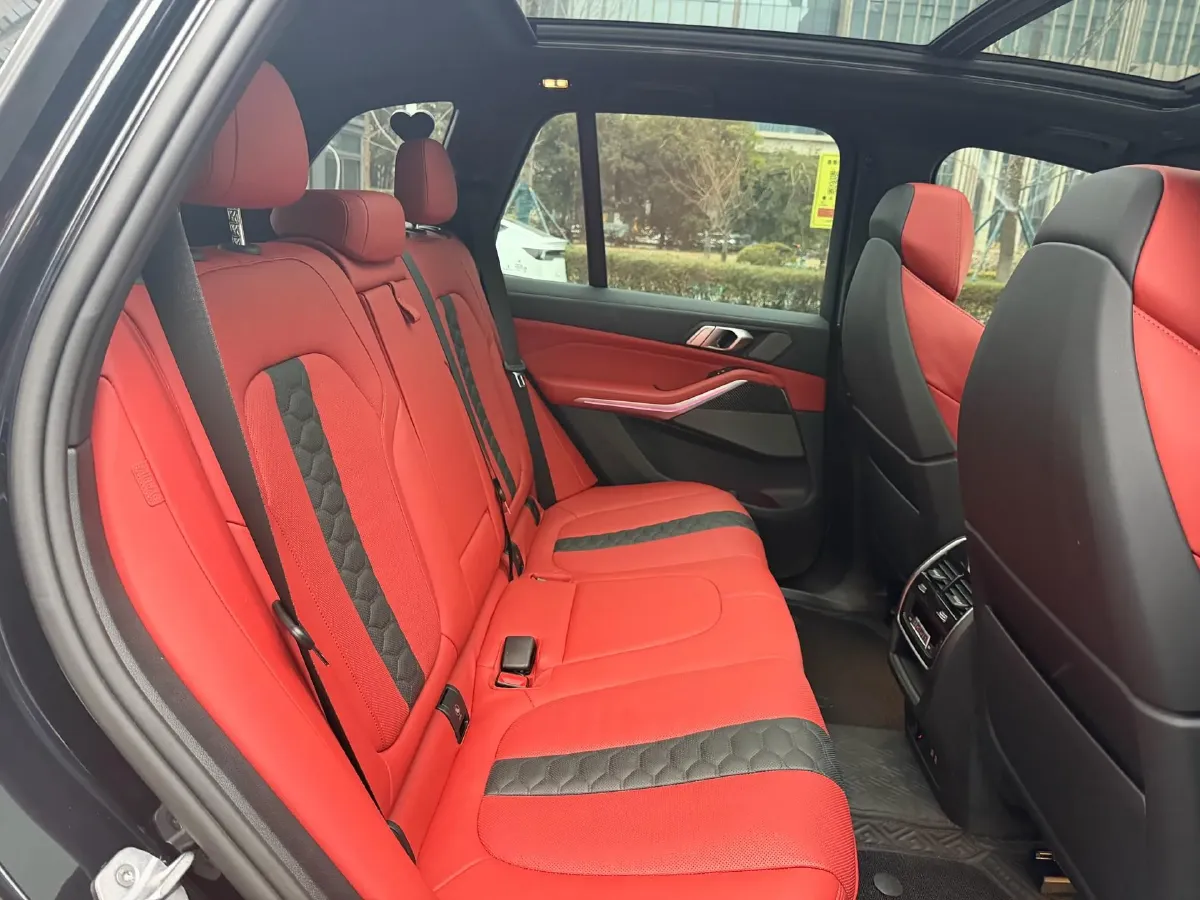 2023 BMW X5 M 4.4T 625HP V8 8AT,autocango,china used car exporter,china ev exporter,chinese used car exporter,chinese used ev exporter