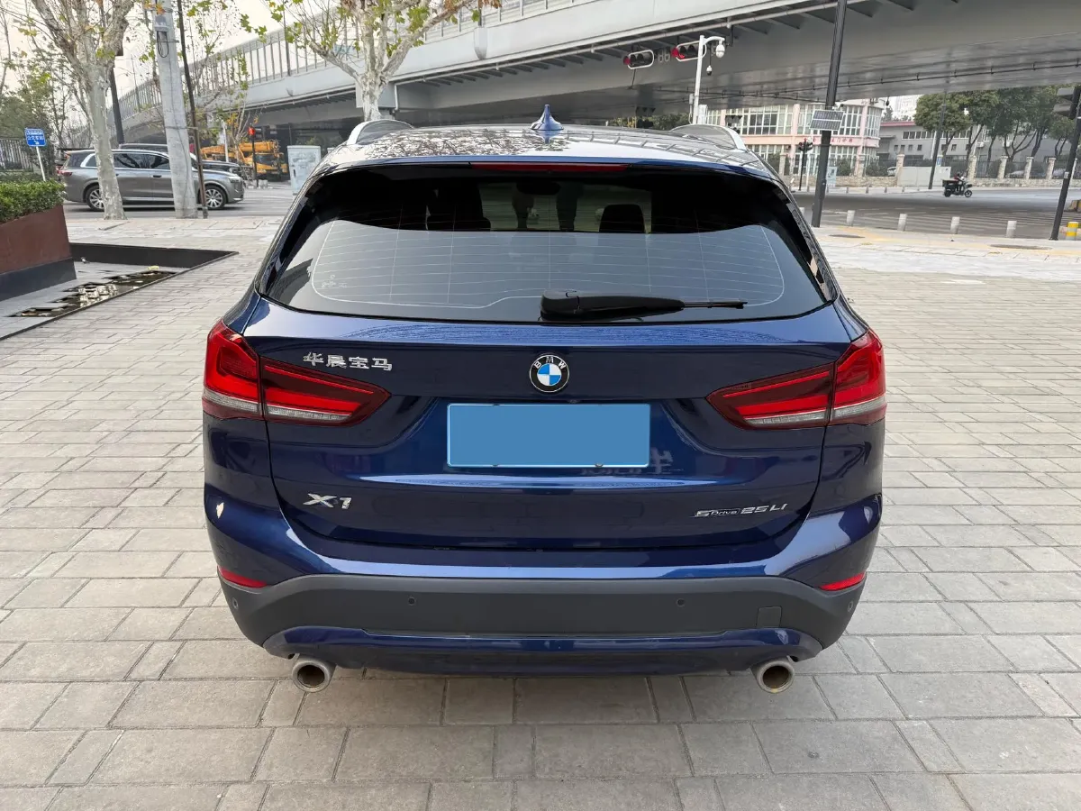 2020 BMW X1 2.0T 192HP L4 7DCT,autocango,china used car exporter,china ev exporter,chinese used car exporter,chinese used ev exporter