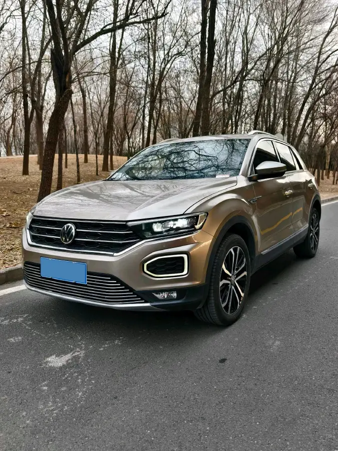 2021 Volkswagen T-Roc 1.4T 150HP L4 7DCT