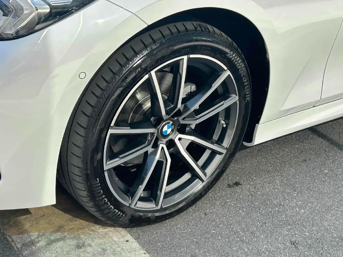 2024 BMW 3 Series 2.0T 184HP L4 8AT,autocango,china used car exporter,china ev exporter,chinese used car exporter,chinese used ev exporter