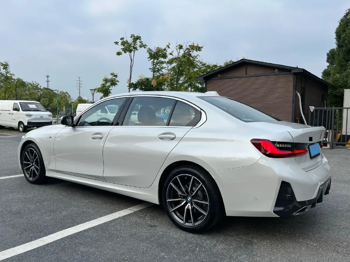 2024 BMW 3 Series 2.0T 184HP L4 8AT,autocango,china used car exporter,china ev exporter,chinese used car exporter,chinese used ev exporter