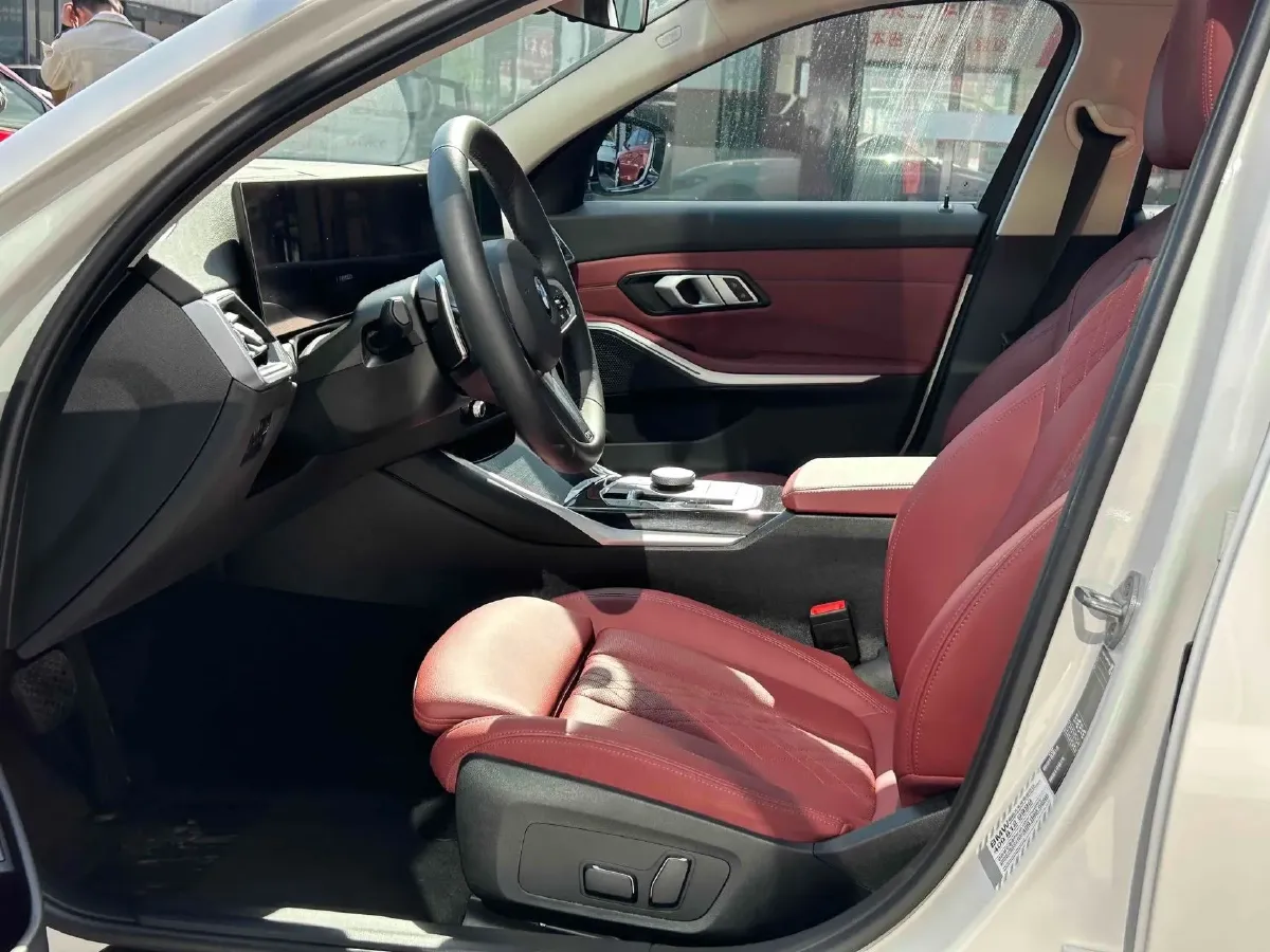 2024 BMW 3 Series 2.0T 184HP L4 8AT,autocango,china used car exporter,china ev exporter,chinese used car exporter,chinese used ev exporter