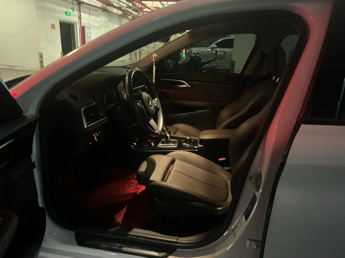 2020 BMW 1 Series 1.5T 140HP L3 7DCT,autocango,china used car exporter,china ev exporter,chinese used car exporter,chinese used ev exporter