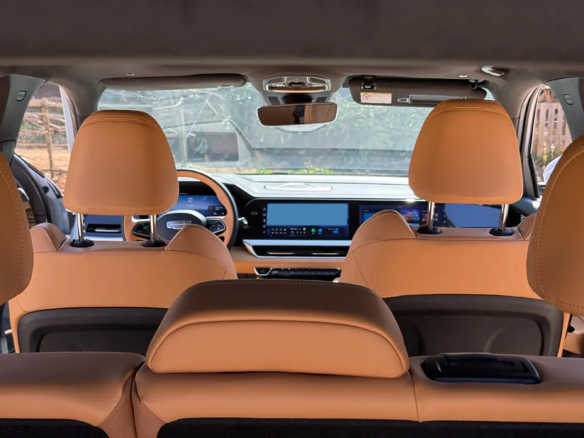 2022 Geely Monjaro 1.5T 150HP L3 3DHT PHEV 41.2KWH,autocango,china used car exporter,china ev exporter,chinese used car exporter,chinese used ev exporter