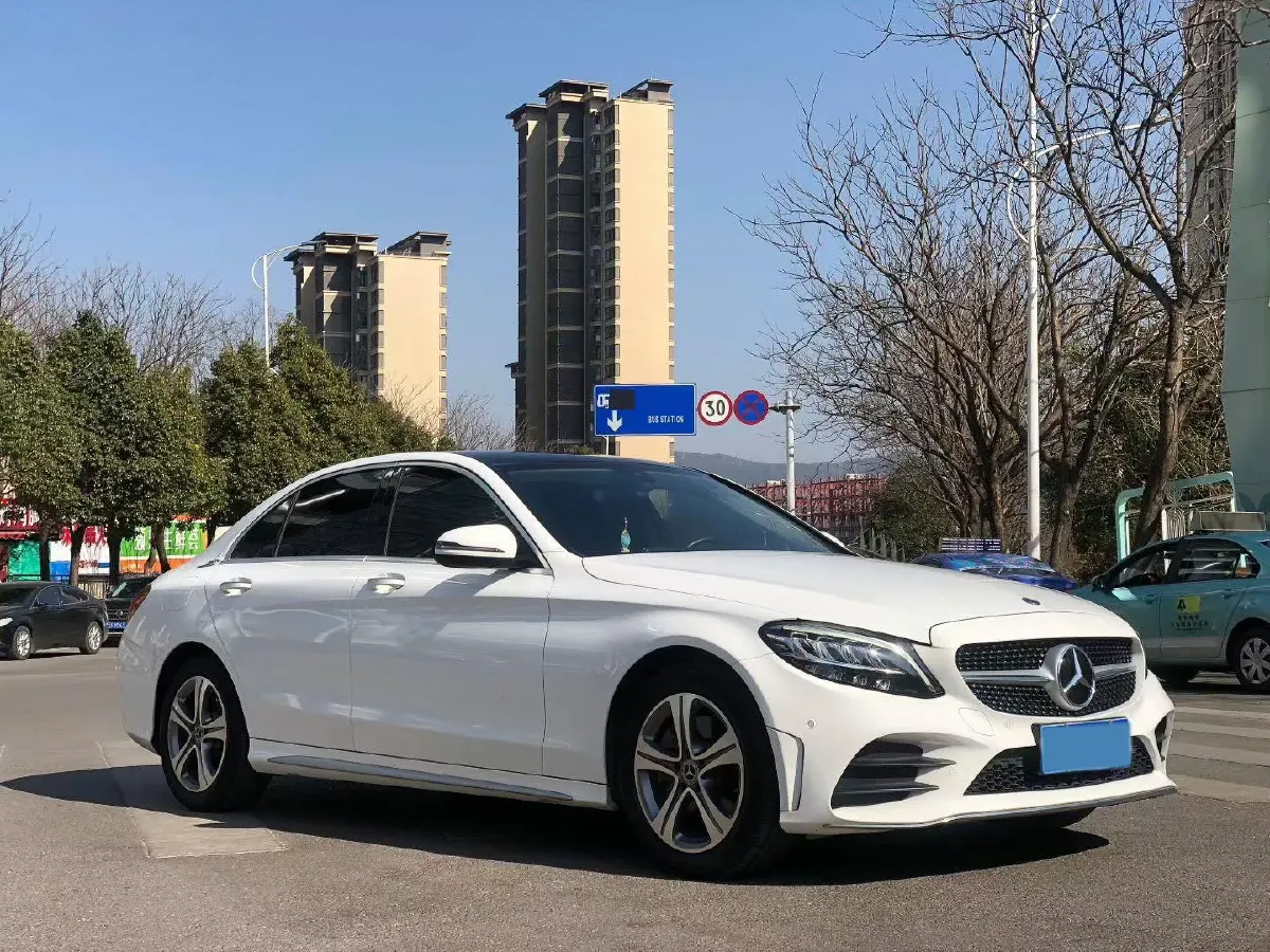 2021 Mercedes-Benz C Class 1.5T 184HP L4 9AT,autocango,china used car exporter,china ev exporter,chinese used car exporter,chinese used ev exporter