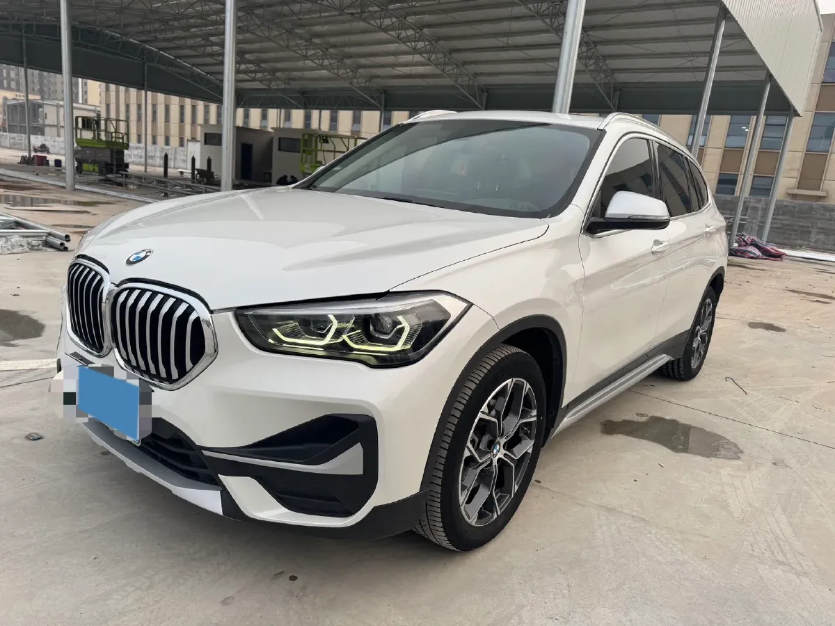 2022 BMW X1 1.5T 140HP L3 7DCT,autocango,china used car exporter,china ev exporter,chinese used car exporter,chinese used ev exporter