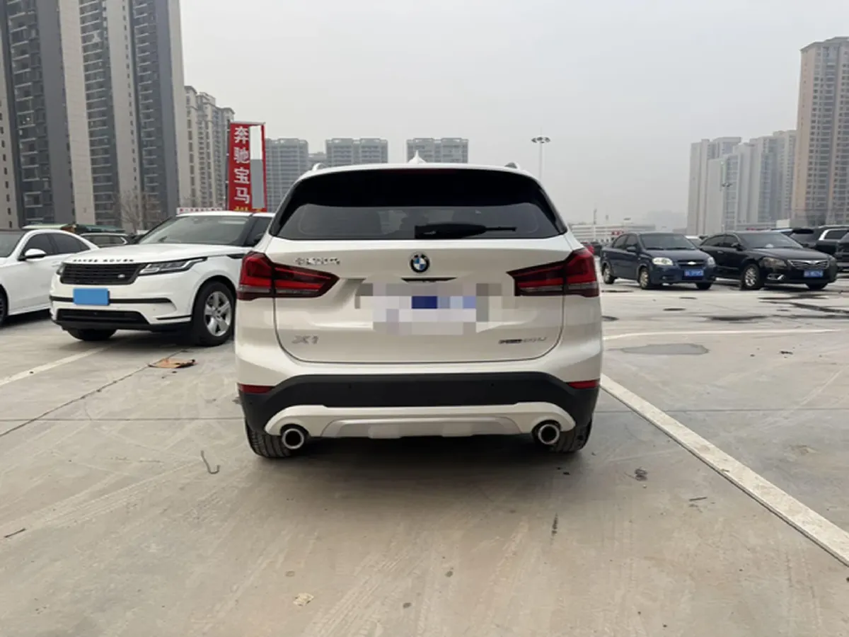 2022 BMW X1 1.5T 140HP L3 7DCT,autocango,china used car exporter,china ev exporter,chinese used car exporter,chinese used ev exporter