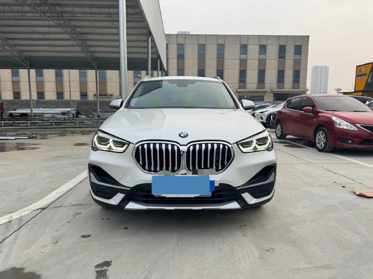2022 BMW X1 1.5T 140HP L3 7DCT,autocango,china used car exporter,china ev exporter,chinese used car exporter,chinese used ev exporter