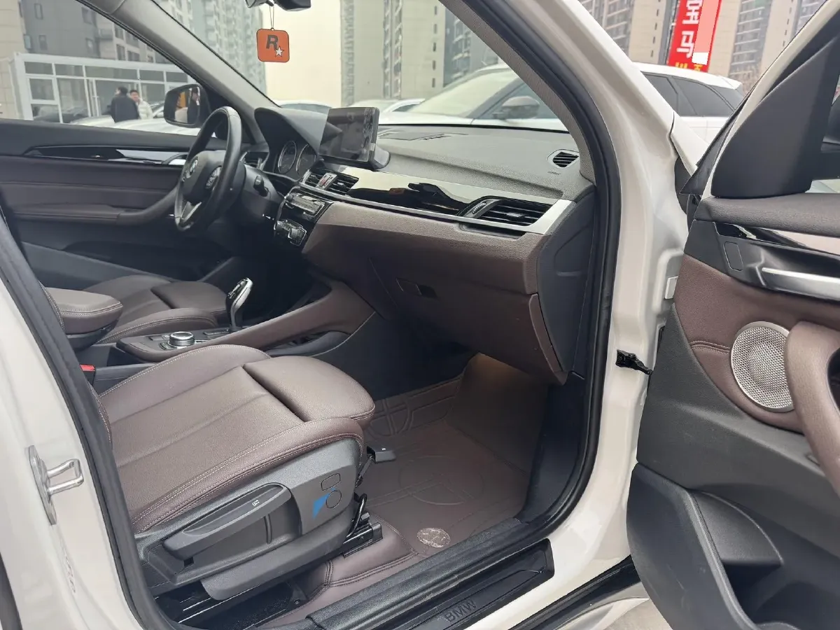 2022 BMW X1 1.5T 140HP L3 7DCT,autocango,china used car exporter,china ev exporter,chinese used car exporter,chinese used ev exporter