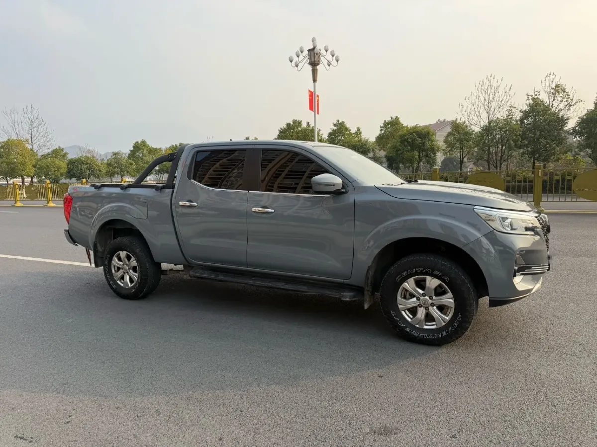 2022 Dongfeng RuiQi 7 2.3T 166HP L4 6MT,autocango,china used car exporter,china ev exporter,chinese used car exporter,chinese used ev exporter