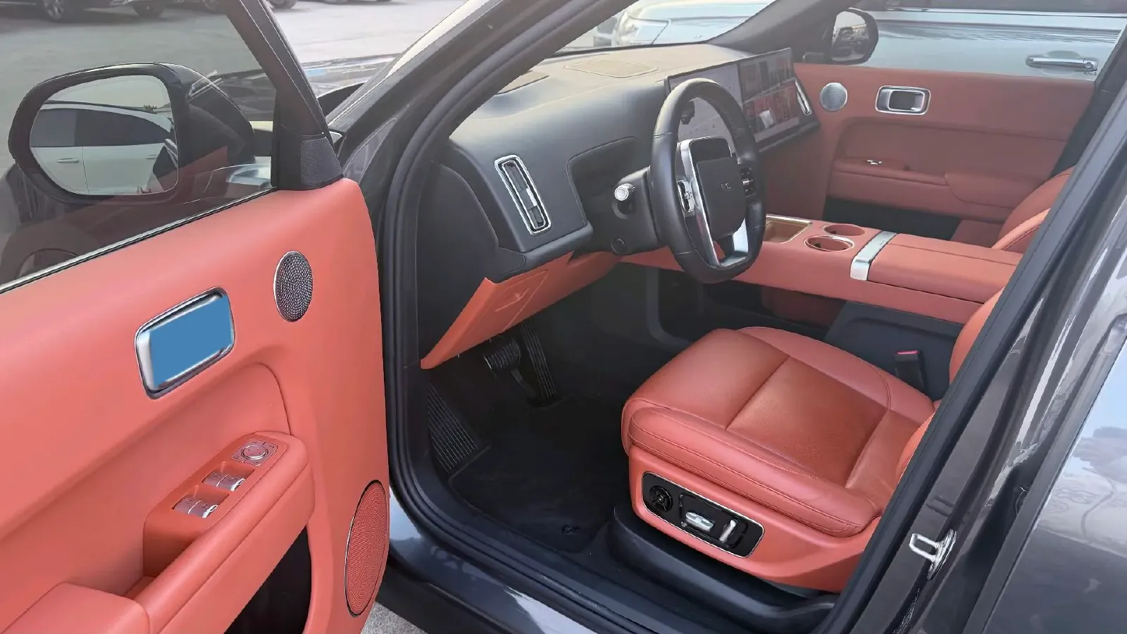 2024 Volvo S60 2.0T 197HP L4 7DCT,autocango,china used car exporter,china ev exporter,chinese used car exporter,chinese used ev exporter