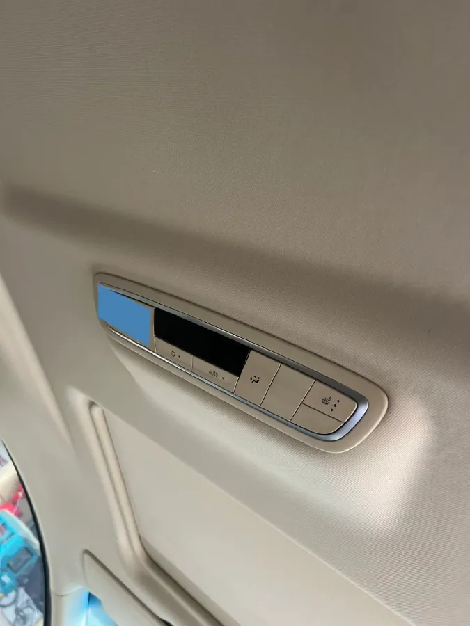 2022 Buick GL8 2.0T 237HP L4 9AT,autocango,china used car exporter,china ev exporter,chinese used car exporter,chinese used ev exporter