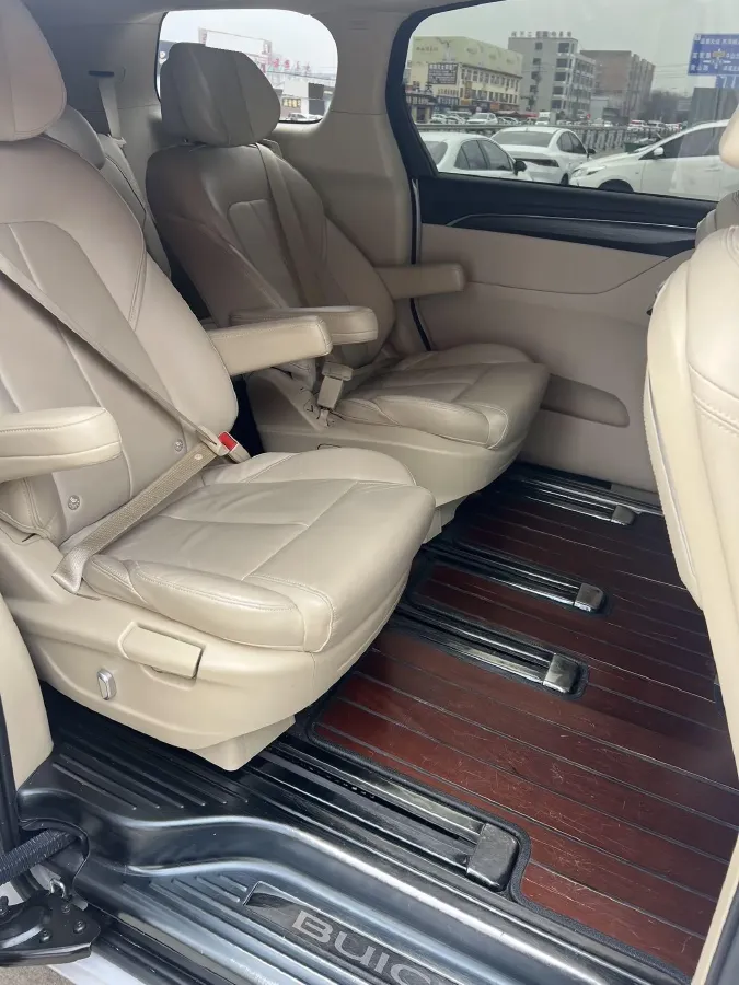 2022 Buick GL8 2.0T 237HP L4 9AT,autocango,china used car exporter,china ev exporter,chinese used car exporter,chinese used ev exporter