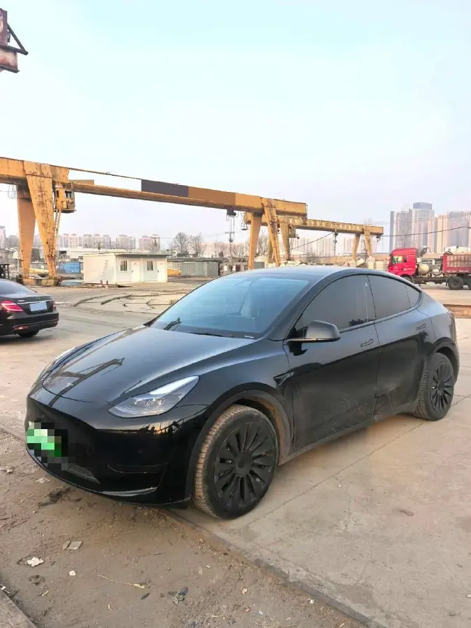 2022 Tesla Model Y BEV 60KWH