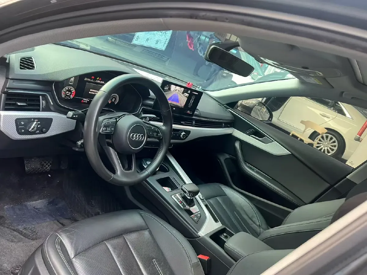 2020 Audi A4L 2.0T 190HP L4 7DCT,autocango,china used car exporter,china ev exporter,chinese used car exporter,chinese used ev exporter