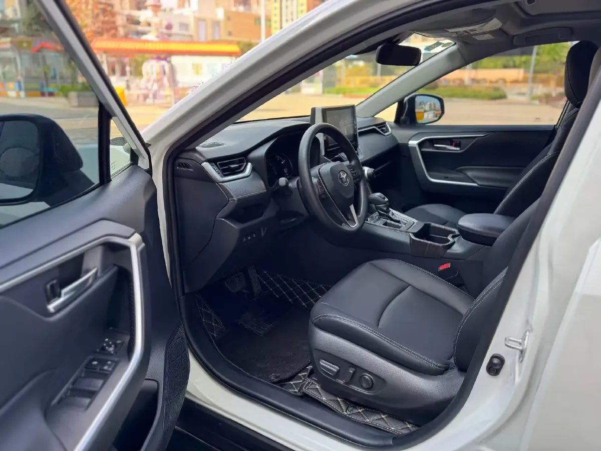 2020 Toyota RAV4 2.0L 171HP L4 CVT,autocango,china used car exporter,china ev exporter,chinese used car exporter,chinese used ev exporter