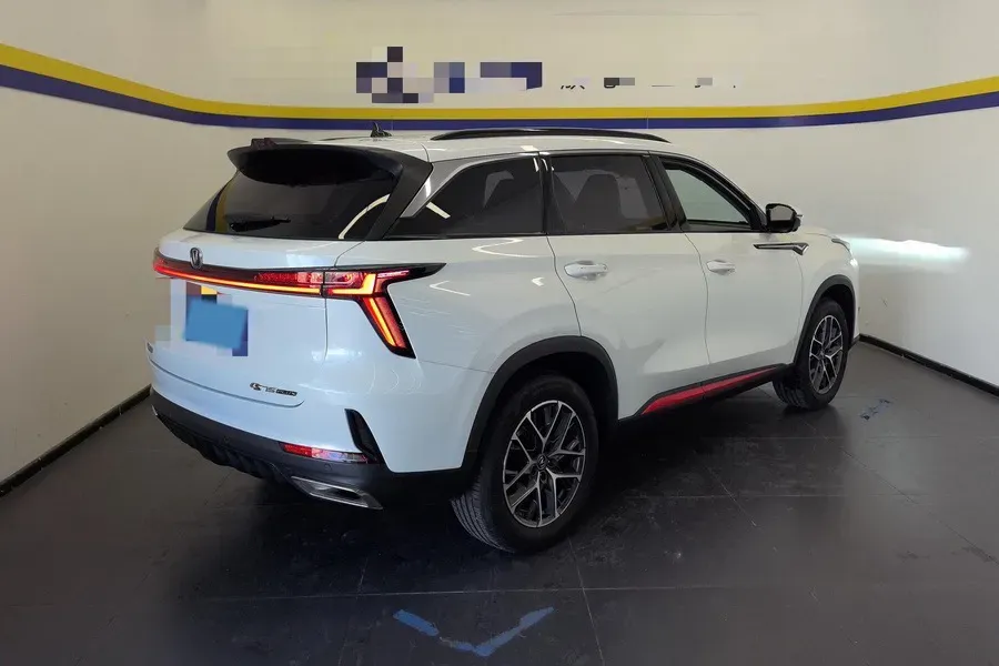 2022 ChangAn CS75 Plus 1.5T 188HP L4 8AT,autocango,china used car exporter,china ev exporter,chinese used car exporter,chinese used ev exporter