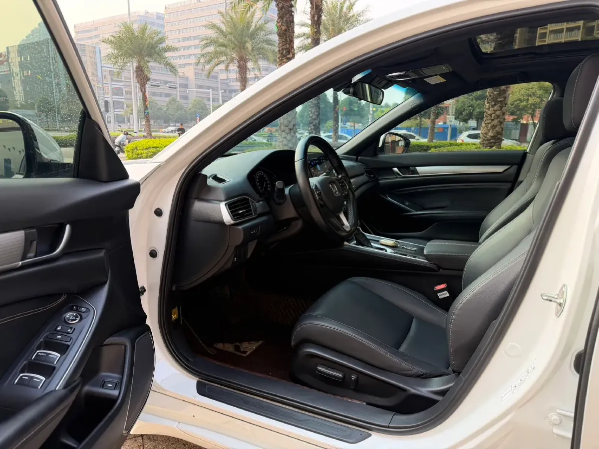 2022 Honda Inspire 1.5T 194HP L4 CVT,autocango,china used car exporter,china ev exporter,chinese used car exporter,chinese used ev exporter