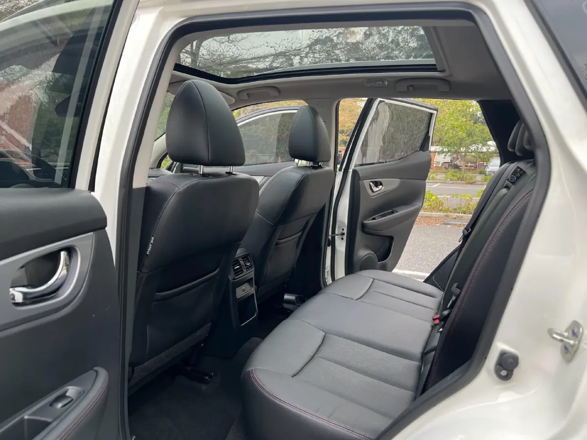 2021 Nissan Qashqai 2.0L 151HP L4 CVT,autocango,china used car exporter,china ev exporter,chinese used car exporter,chinese used ev exporter